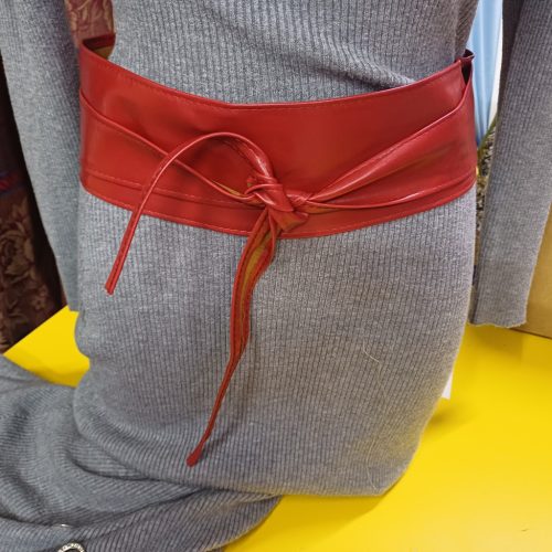 Piros puha lakkbőr öv, 9 cm széles - ÚJ